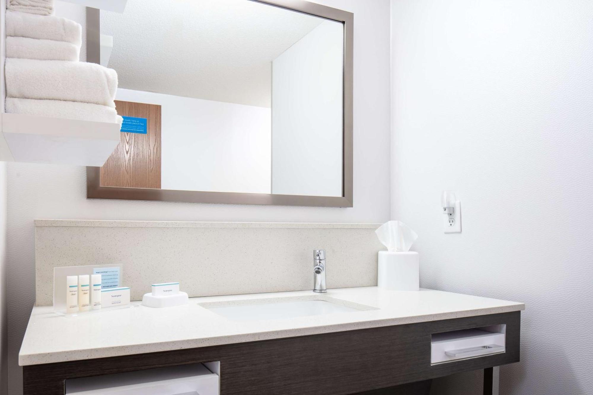 Hampton Inn Freeport Eksteriør billede